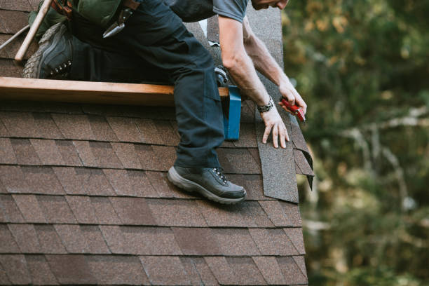 Best Residential Roofing Contractor  in Carlton, OR